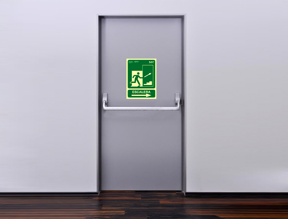 PICTOGRAMA ARCHIVO 2000 SALIDA EMERGENCIA ESCALERA SUBE DERECHA PVC VERDE LUMINISCENTE 224X300 MM